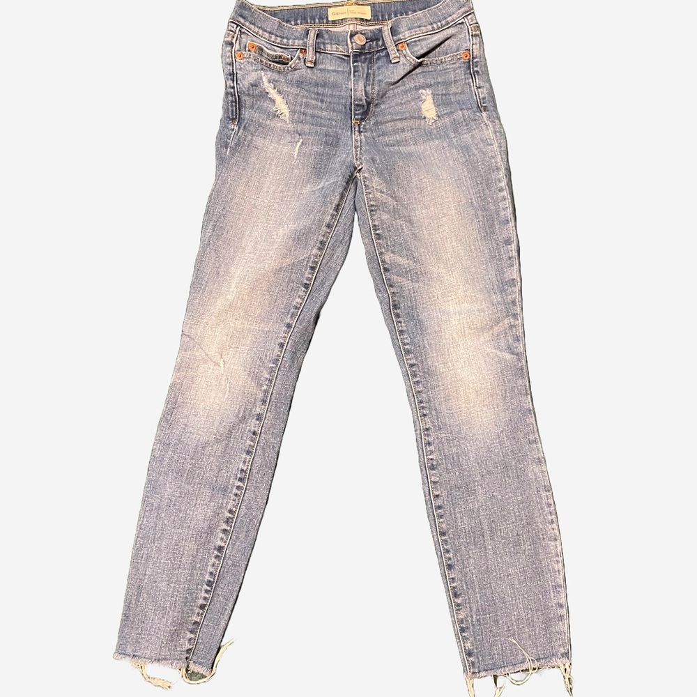 GAP True Skinny Jeans 24r distressed